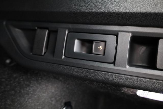 Skoda Octavia Combi 2.0 TDI 110 kW Sportline DSG Sportline, AHK, Navi, Matrix, Side, Kamera, Winter, 5 J.-Garantie 
