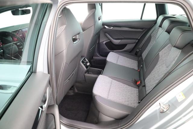 Skoda Octavia Combi 2.0 TDI 110 kW Sportline DSG Sportline, AHK, Navi, Matrix, Side, Kamera, Winter, 5 J.-Garantie 