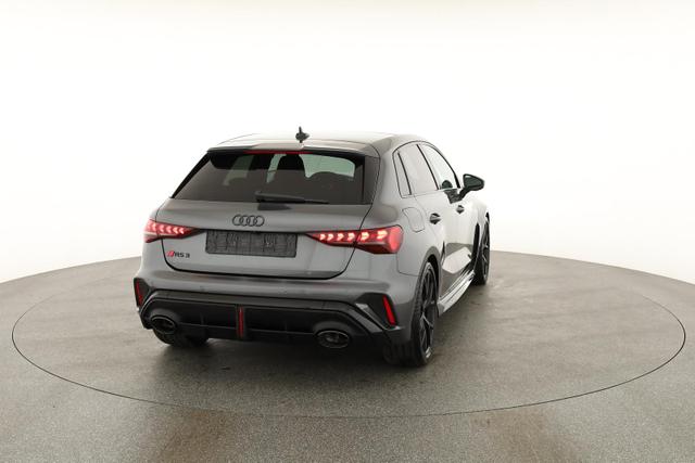 Audi RS3 Sportback 2.5 294 kW TFSI quattro quattro, Pano, SONOS, Matrix, Sportabgas, Side, 5 J.-Garantie 