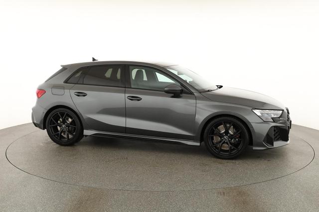 Audi RS3 Sportback 2.5 294 kW TFSI quattro quattro, Pano, SONOS, Matrix, Sportabgas, Side, 5 J.-Garantie 