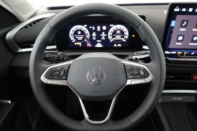 Volkswagen T-Roc 1.5 eTSI 110 kW Life DSG Life, neues Modell, LED, Kamera, Side, Winter, 17-Zoll 