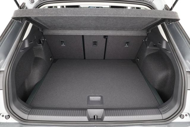 Volkswagen T-Roc 1.5 eTSI 110 kW Life DSG Life, neues Modell, LED, Kamera, Side, Winter, 17-Zoll 