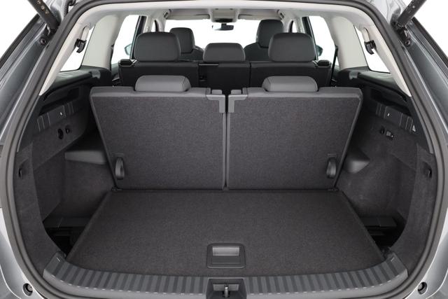 Skoda Kodiaq 1.5 TSI mHEV 110 kW Selection DSG Selection, 7-Sitzer, AHK, Navi, Side, Kamera, Winter, 4 J.- Garantie 