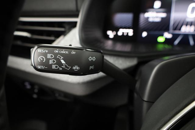 Skoda Kamiq Selection 1.5 TSI DSG Selection, AHK, LED, Kamera, Winter, 16-Zoll, 4. J-Garantie 