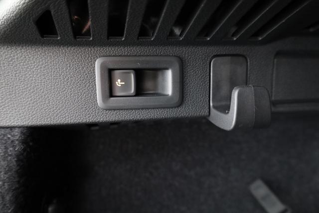 Skoda Kamiq Selection 1.5 TSI DSG Selection, AHK, LED, Kamera, Winter, 16-Zoll, 4. J-Garantie 