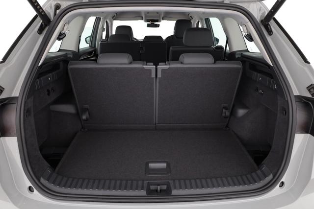 Skoda Kodiaq 2.0 TDI 110 kW Selection DSG Selection, 7-Sitzer, AHK, Navi, Side, Kamera, Winter, 4 J.-Garantie 