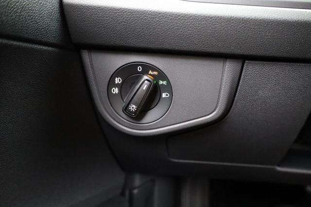 Volkswagen Taigo R-Line 1.5 TSI DSG R-LINE, AHK, Navi, IQ.Light, Kamera, ACC, Winter 