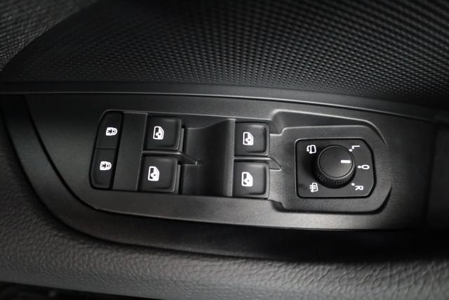 Skoda Kodiaq 1.5 TSI mHEV 110 kW Selection DSG Selection, AHK, Navi, Side, Kamera, Winter, 4 J.- Garantie 