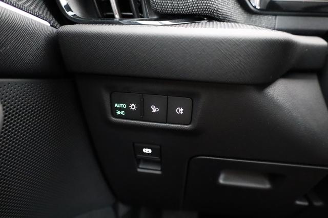 Skoda Kodiaq 1.5 TSI mHEV 110 kW Selection DSG Selection, AHK, Navi, Side, Kamera, Winter, 4 J.- Garantie 