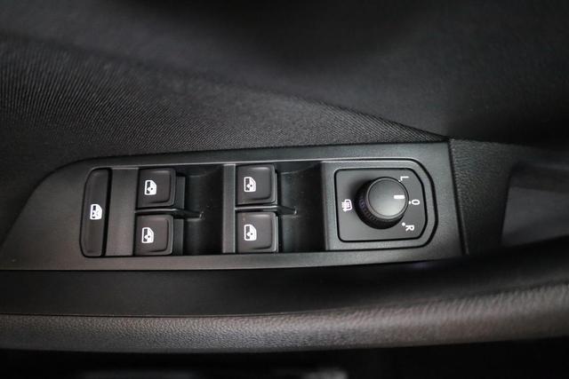 Skoda Kamiq Selection 1.5 TSI DSG Selection, LED, Kamera, Winter, 16-Zoll, 4. J-Garantie 