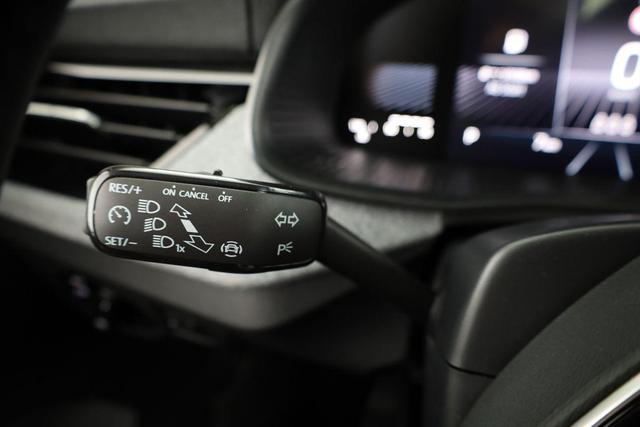 Skoda Kamiq Selection 1.5 TSI DSG Selection, LED, Kamera, Winter, 16-Zoll, 4.J-Garanite 