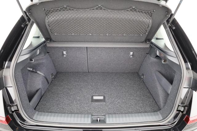 Skoda Kamiq Selection 1.5 TSI DSG Selection, LED, Kamera, Winter, 16-Zoll, 4.J-Garanite 