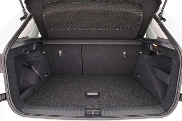 Skoda Kamiq Selection 1.5 TSI DSG Selection, LED, Kamera, Winter, 16-Zoll, 4.J-Garantie 