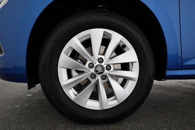 Skoda Kamiq Selection 1.5 TSI DSG Selection, LED, Kamera, Winter, 16-Zoll, 4. J-Garantie 