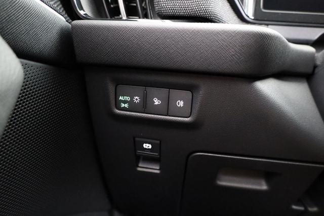 Skoda Kodiaq 1.5 TSI mHEV 110kW Selection DSG Selection, AHK, Navi, Kamera, Side, Winter 
