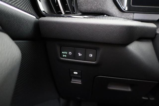 Skoda Kodiaq 1.5 TSI mHEV 110kW Selection DSG Selection, AHK, Navi, Kamera, Side, Winter 