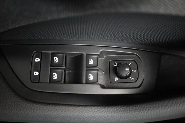 Skoda Kodiaq 1.5 TSI iV 150 kW Selection Selection, AHK, Navi, Kamera, Side, el. Klappe, Winter, sofort 