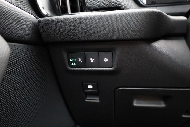 Skoda Kodiaq 1.5 TSI iV 150 kW Selection Selection, AHK, Navi, Kamera, Side, el. Klappe, Winter, sofort 