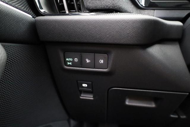 Skoda Kodiaq 1.5 TSI iV 150 kW Selection Selection, AHK, Navi, Kamera, Side, el. Klappe, Winter, sofort 