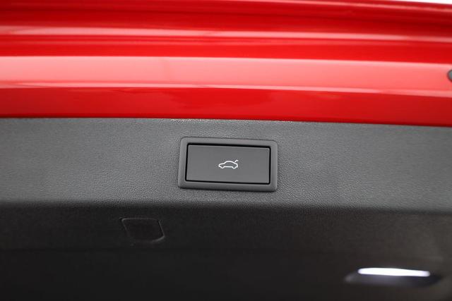 Skoda Kodiaq 1.5 TSI iV 150 kW Selection Selection, AHK, Navi, Kamera, Side, el. Klappe, Winter, sofort 