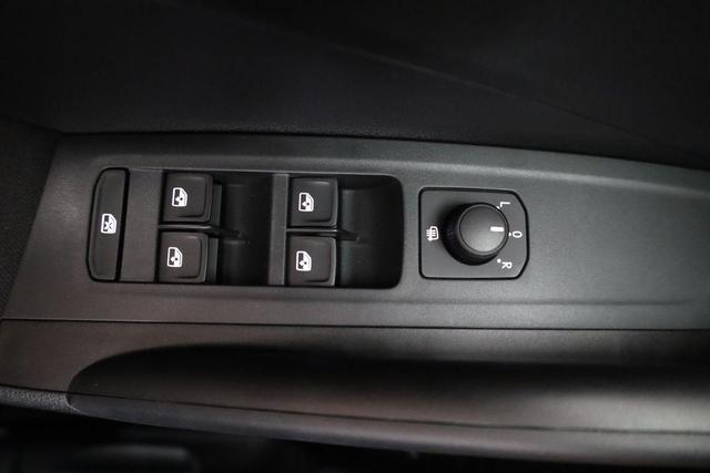 Skoda Fabia Selection 1.0 TSI Selection, LED, Kamera, Winter, 5 J.-Garantie 