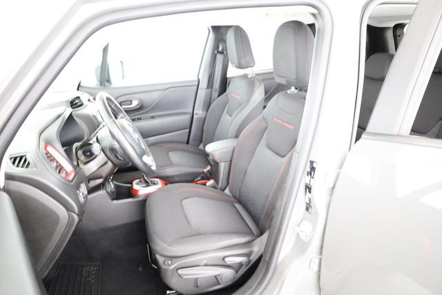 Jeep Renegade Trailhawk 4WD 4WD, LED, AHK, Pano, Lenkradheizung, Totwinkel 