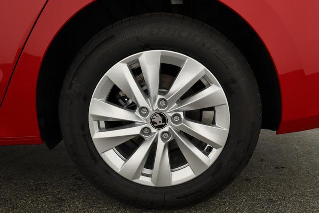 Skoda Octavia Combi 2.0 TDI 110 kW Selection DSG Selection, Navi, AHK, el. Klappe, 5-J Garantie 