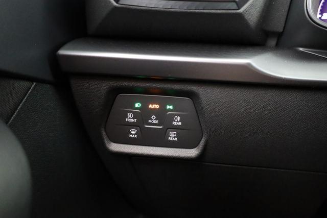 Seat Leon Sportstourer 2.0 TSI 150 kW 4Drive DSG 4Drive, Navi, Side, Matrix, el. Klappe, 18-Zoll, 5 J.-Garantie 