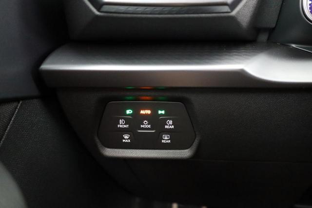 Seat Leon Sportstourer 2.0 TSI 150 kW 4Drive DSG 4Drive, Navi, Side, Matrix, el. Klappe, 18-Zoll, 5 J.-Garantie 