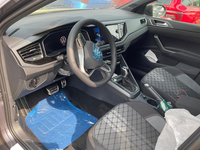 Volkswagen Taigo - R-Line 1.5 TSI DSG Black, AHK, Navi, IQ.Light, IQ.Drive, Kamera, ACC, Winter, 18-Zoll