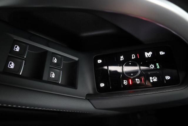 Audi Q5 3.0 TDI quattro 220 kW qu S-LINE, AHK, 20-Zoll, Leder, B&O, experience plus, sofort 