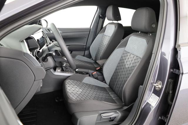 Volkswagen Taigo R-Line 1.5 TSI DSG Black, AHK, Navi, IQ.Light, IQ.Drive, Kamera, ACC, Winter, 18-Zoll 