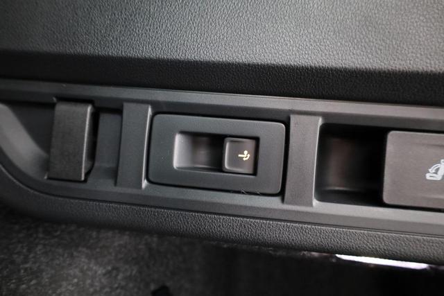 Skoda Octavia Combi 2.0 TDI 110 kW Sportline DSG Sportline, AHK, Navi, Matrix, Side, Kamera, Winter, 5 J.-Garantie 