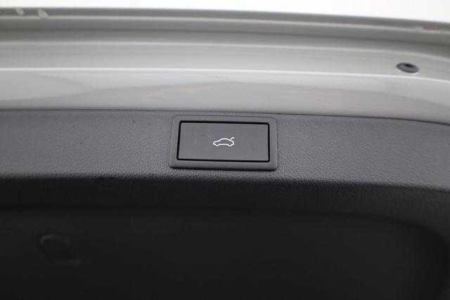 Skoda Octavia Combi 2.0 TDI 110 kW Sportline DSG Sportline, AHK, Navi, Matrix, Side, Kamera, Winter, 5 J.-Garantie 
