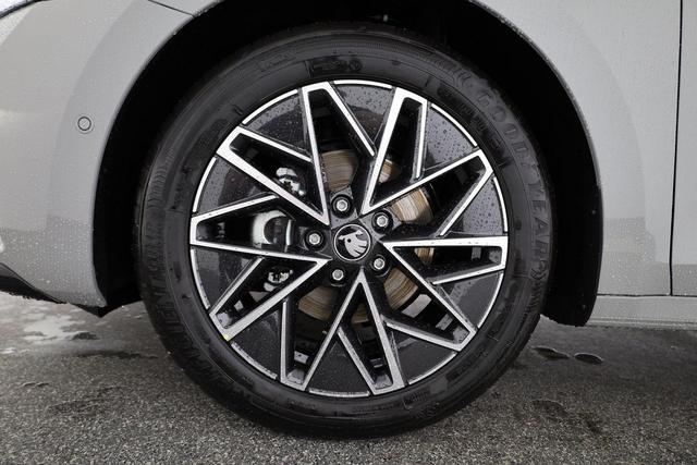 Skoda Octavia Combi 2.0 TDI 110 kW Sportline DSG Sportline, AHK, Navi, Matrix, Side, Kamera, Winter, 5 J.-Garantie 