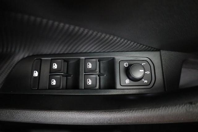 Skoda Scala Monte Carlo 1.5 TSI DSG Carlo, Pano, Matrix, Kamera, Winter, 18-Zoll 