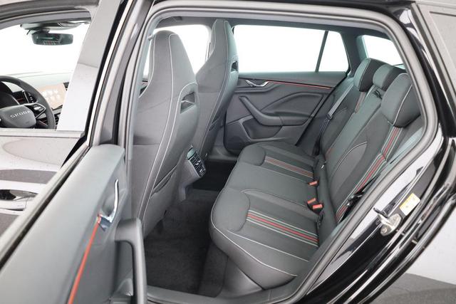 Skoda Scala Monte Carlo 1.5 TSI DSG Carlo, Pano, Matrix, Kamera, Winter, 18-Zoll 