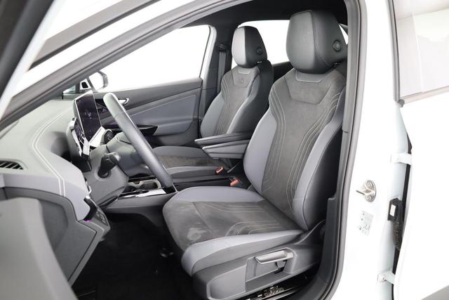Volkswagen ID.4 Pure Performance 125 kW mit Infotainment-Paket Performance, Navi, IQ.Drive, AreaView, FS-beheizbar, el. Klappe, Winter, 18-Zoll 