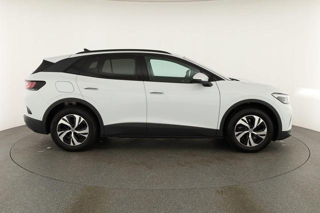 Volkswagen ID.4 Pure Performance 125 kW mit Infotainment-Paket Performance, Navi, IQ.Drive, AreaView, FS-beheizbar, el. Klappe, Winter, 18-Zoll 