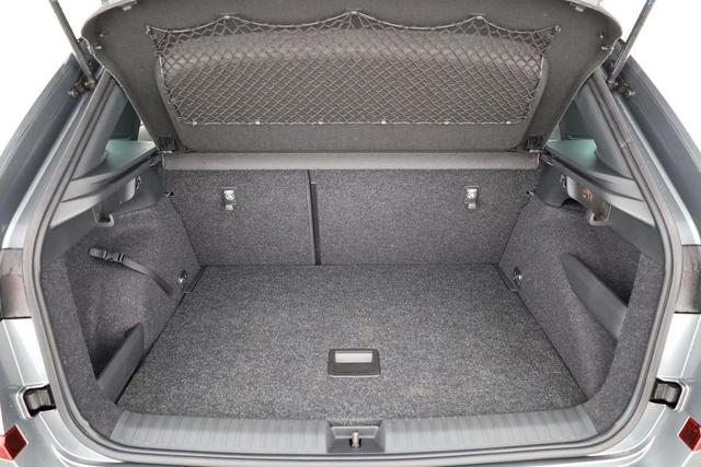 Skoda Kamiq Monte Carlo 1.0 TSI DSG Carlo, Pano, Matrix, Navi, Kamera, 17-Zoll, 5 J.-Garantie 