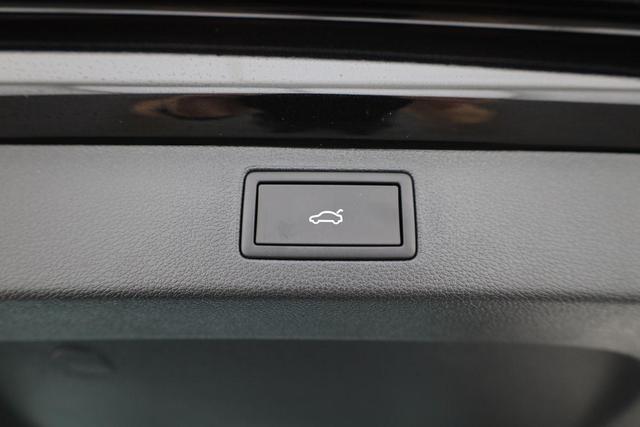 Skoda Kamiq Monte Carlo 1.0 TSI DSG Carlo, Pano, AHK, Navi, Matrix, el.Klappe, 18-Zoll, 5 J.-Garantie 