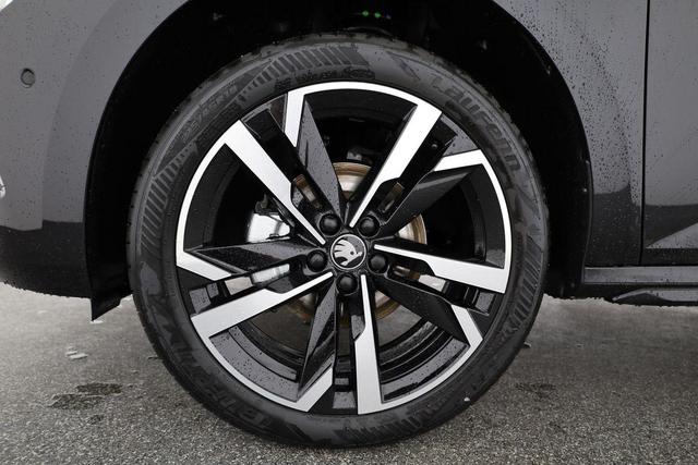 Skoda Kamiq Monte Carlo 1.0 TSI DSG Carlo, Pano, AHK, Navi, Matrix, el.Klappe, 18-Zoll, 5 J.-Garantie 