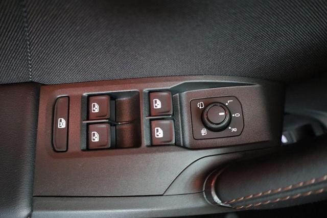 Cupra Formentor 2.0 TSI 150 kW 4Drive DSG 4Drive, Pano, Navi, Matrix, AreaView, Winter, ACC, 19-Zoll 