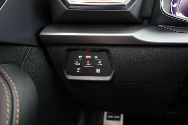 Cupra Formentor 2.0 TSI 150 kW 4Drive DSG 4Drive, Pano, Navi, Matrix, AreaView, Winter, ACC, 19-Zoll 