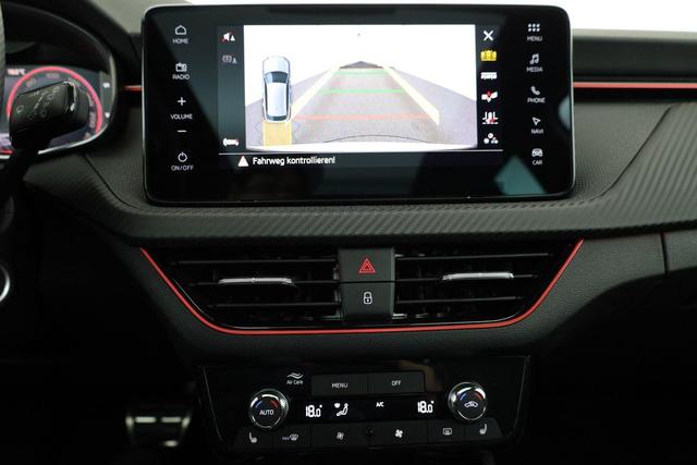 Skoda Kamiq Monte Carlo 1.0 TSI DSG Carlo, Pano, AHK, Navi, Matrix, el.Klappe, 18-Zoll, 5 J.-Garantie 