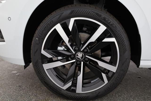Skoda Kamiq Monte Carlo 1.0 TSI DSG Carlo, Pano, AHK, Navi, Matrix, el.Klappe, 18-Zoll, 5 J.-Garantie 