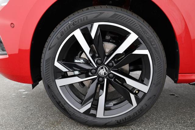 Skoda Kamiq Monte Carlo 1.0 TSI DSG Carlo, Pano, AHK, Navi, Matrix, el.Klappe, 18-Zoll, 5 J.-Garantie 