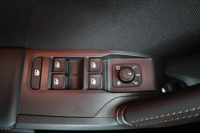 Cupra Leon Sportstourer 2.0 TSI 150 kW 4Drive DSG 4Drive, AHK, Navi, Side, Matrix, el. Klappe, 18-Zoll, 5 J.-Garantie 