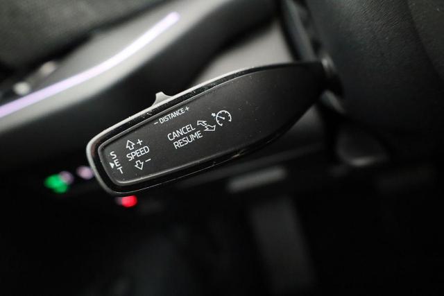 Skoda Kodiaq 1.5 TSI iV 150 kW Selection Selection, AHK, Pano, Navi, Kamera, Side, el. Klappe, Winter, sofort 