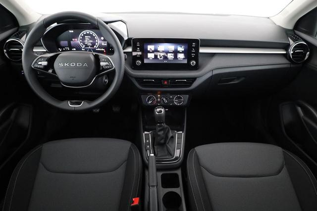 Skoda Fabia Selection 1.0 TSI Selection, AHK, Tempomat, Ladeboden, Park, Winterpaket, SmartLink, 4-J Garantie 